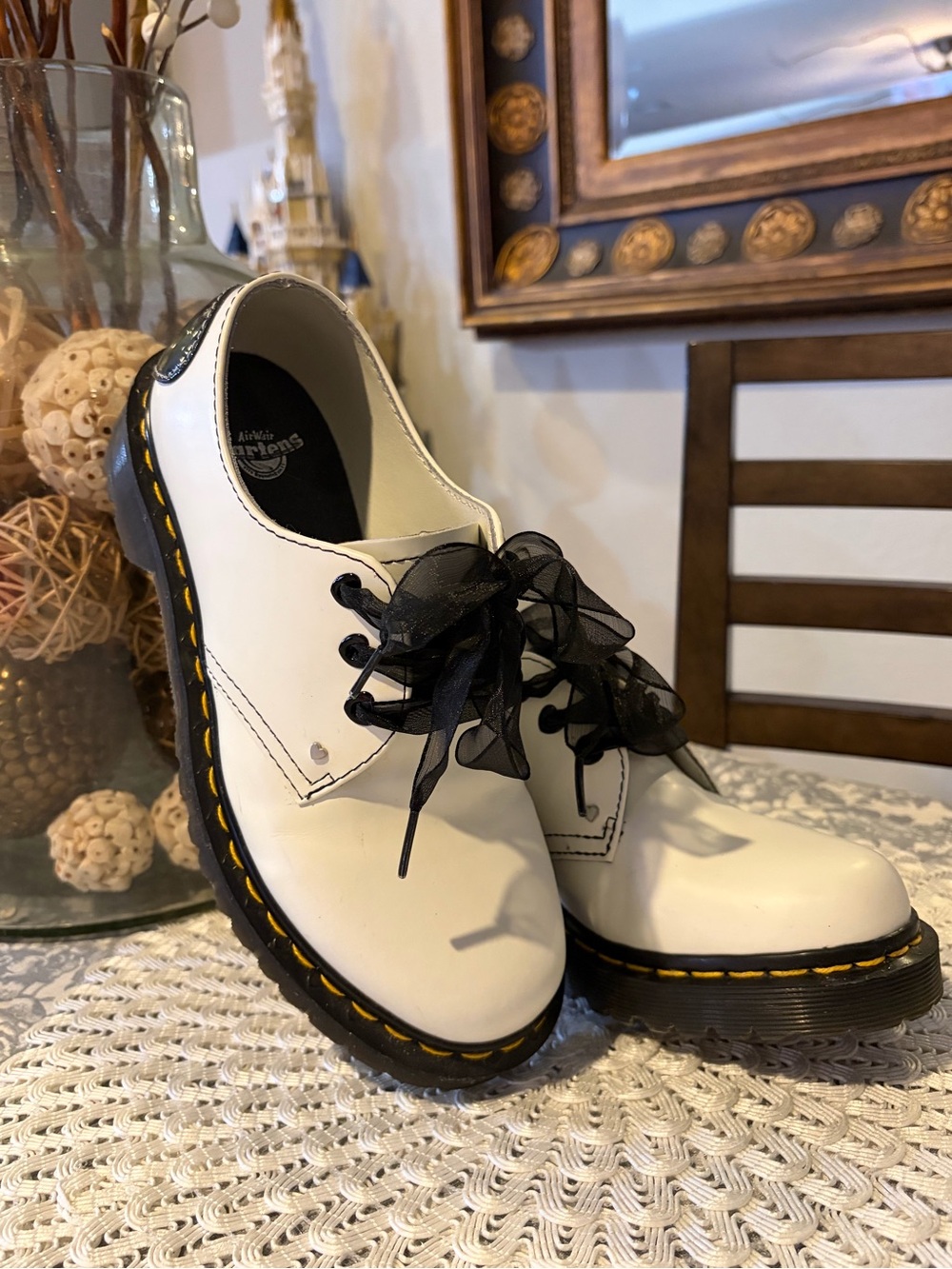 Dr. Martens 1461 Hearts White Leather Shoes with Black Ribbon Laces Size EU 37